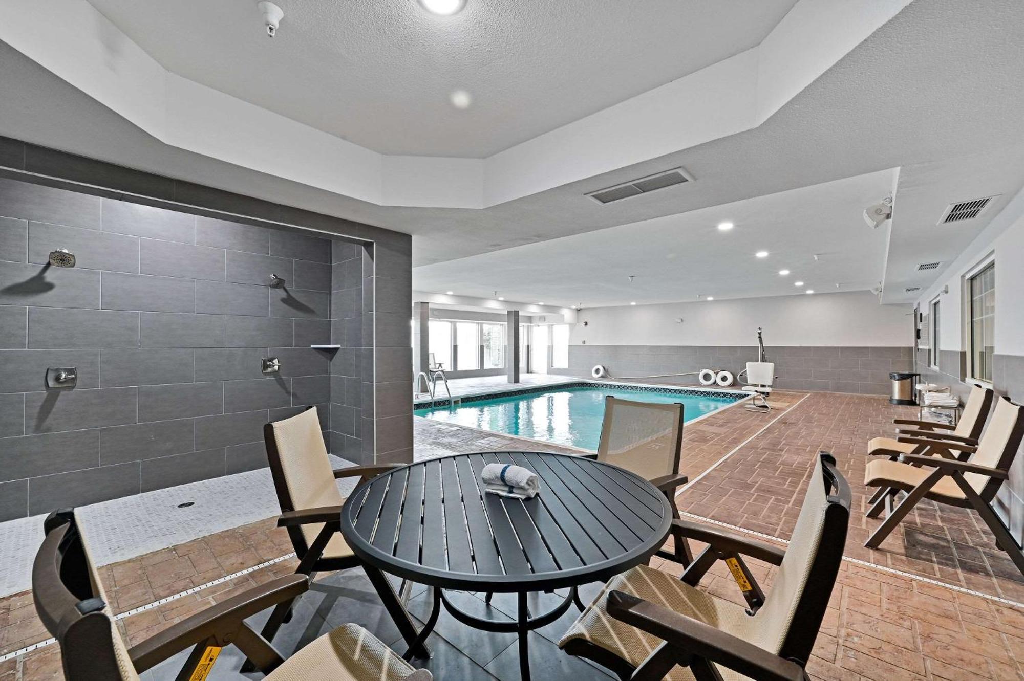 Country Inn & Suites By Radisson, Bloomington-Normal Airport, Il Exteriér fotografie
